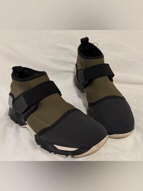 Marni 39 neoprene sneaker RARE